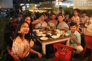 โต๊ะจีน