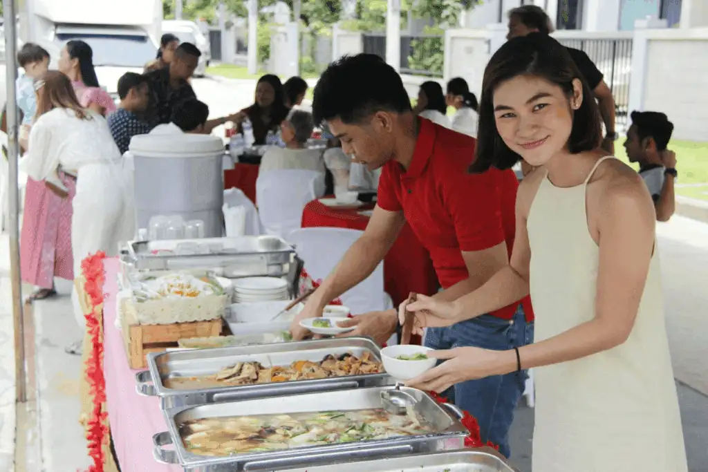 รับจัดบุฟเฟ่ต์ รับจัดเลี้ยง ทำบุญบ้าน