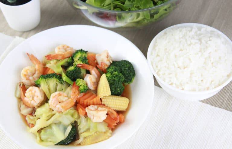 ร้านอาหารเลี้ยงพระ