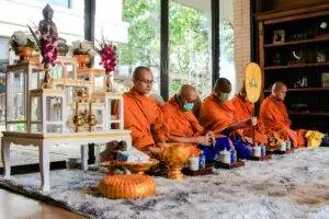 ทำบุญบ้านคุณชาคริตและคุณแอนแย้มนาม